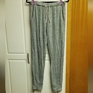 ☃️🚨Aritzia Community heathered joggers with drawstring and side pockets